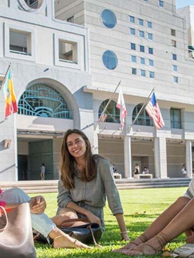 Top 10 Fashion Colleges in USA 2024